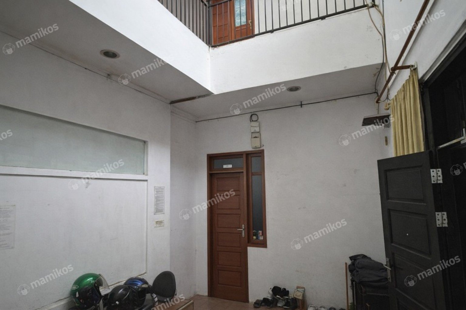 Rumah Sertifikat SHM 24 Kamar Tidur 8 Kamar Mandi Jelambar Jakarta Barat