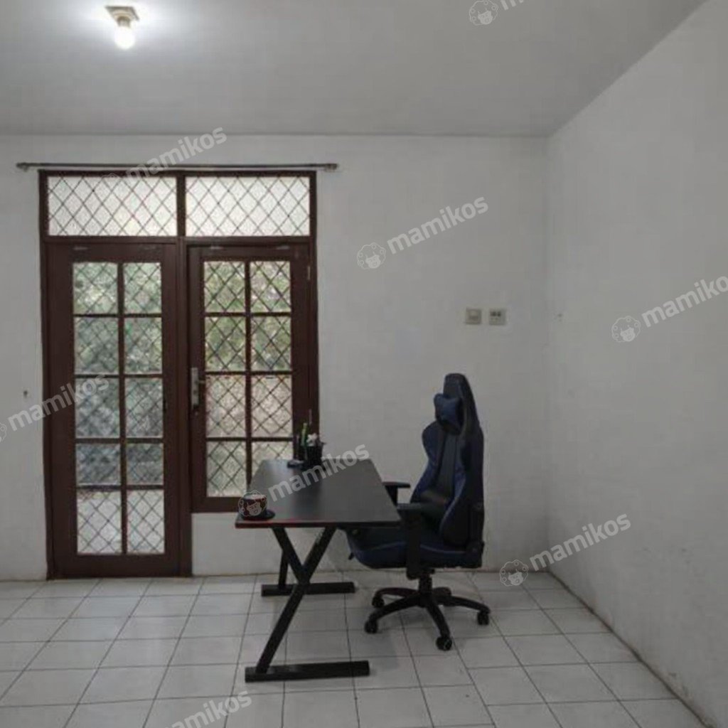 Rumah Sertifikat SHM 8 Kamar Tidur 4 Kamar Mandi Kelapa Gading Jakarta Utara - Photo 4