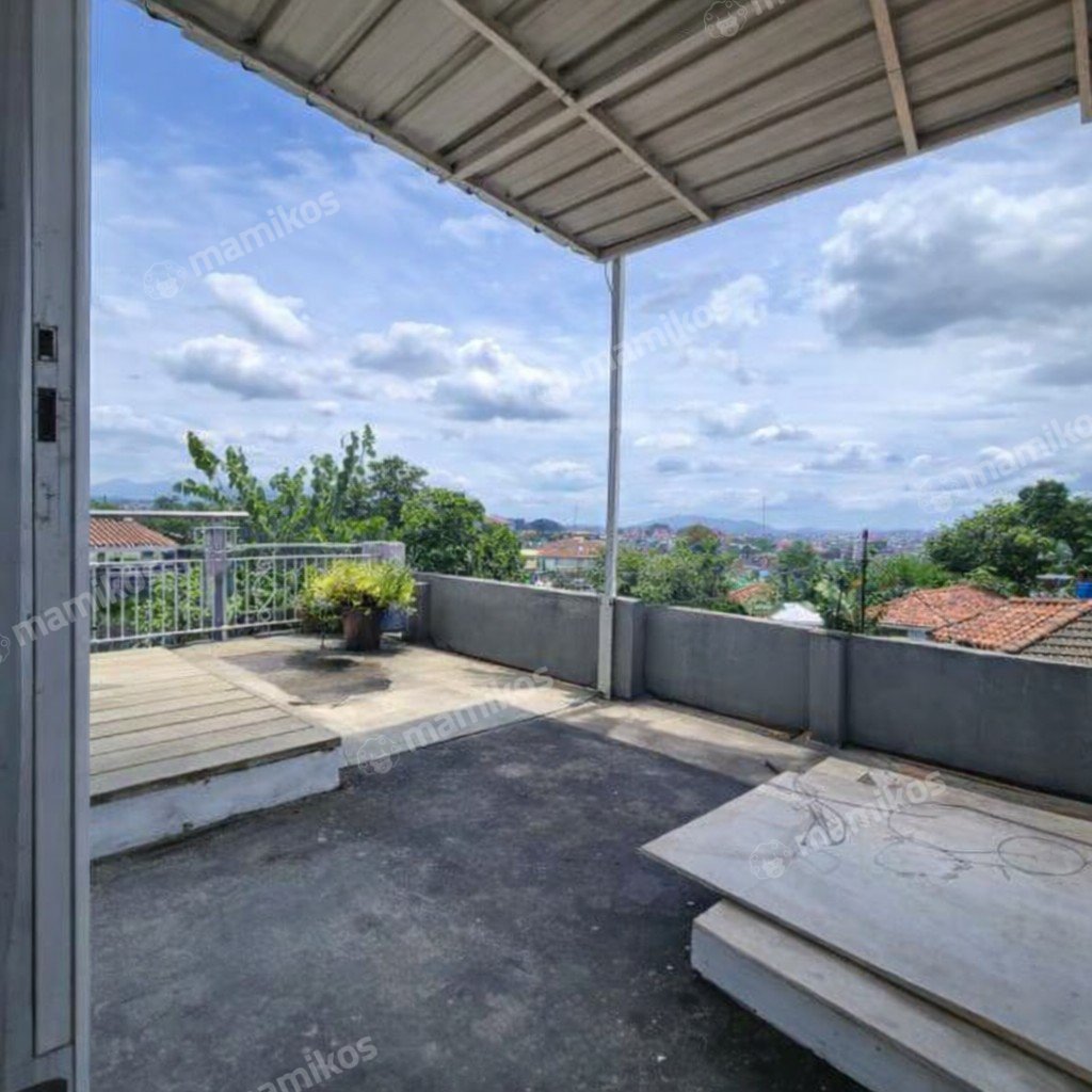 Rumah Sertifikat SHM 3 Kamar Tidur 2 Kamar Mandi Kota Wisata Jakarta Timur - Photo 2