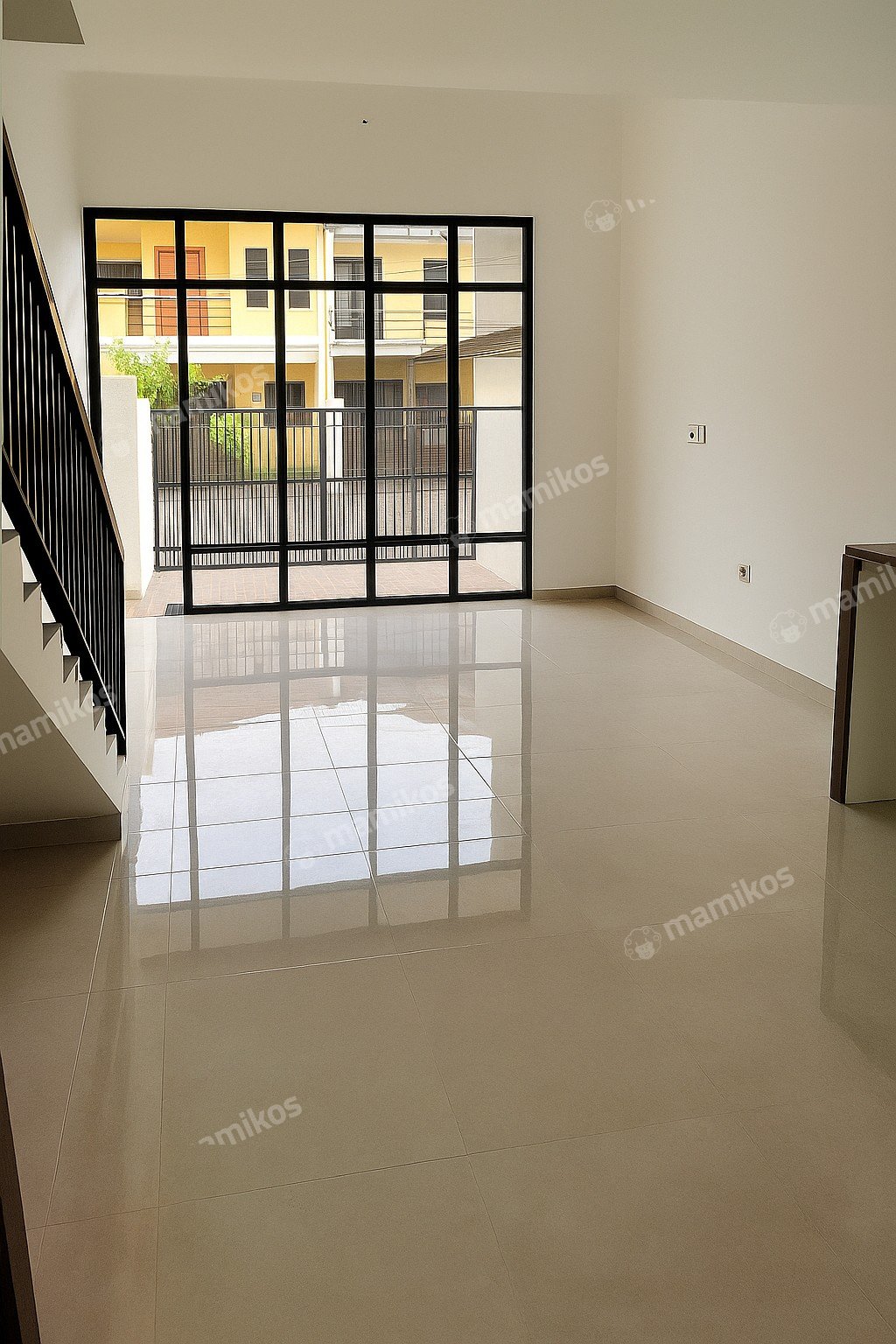 Rumah Sertifikat SHM 3 Kamar Tidur 3 Kamar Mandi Duren Sawit Jakarta Timur - Photo 4