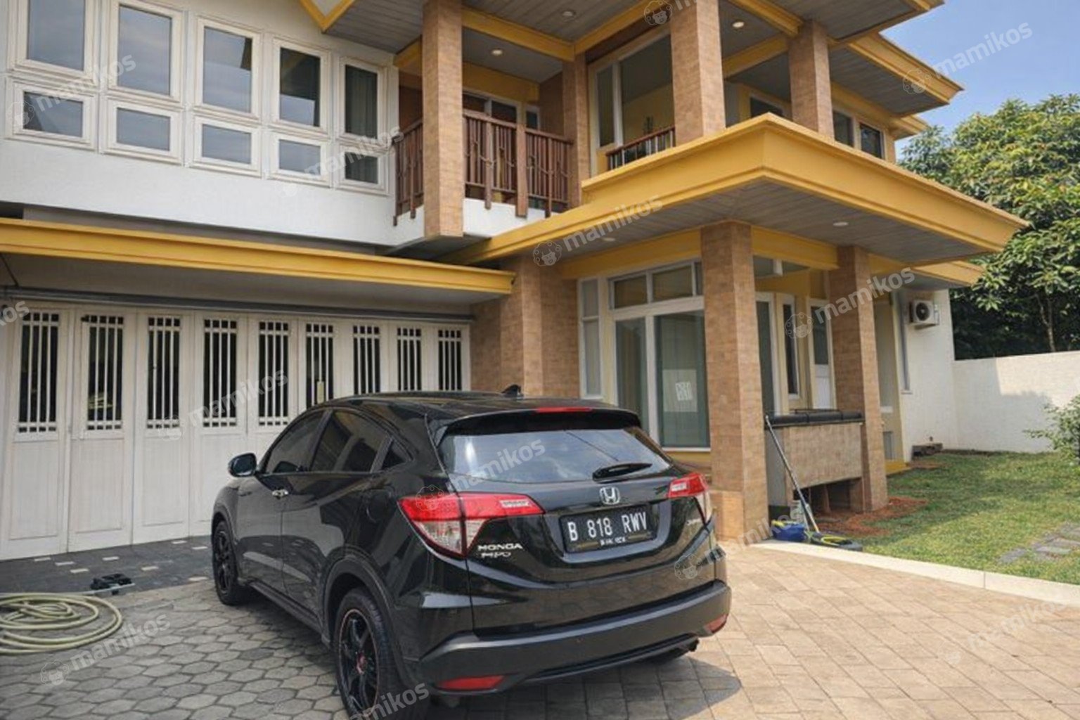 Rumah Sertifikat SHM 6 Kamar Tidur 6 Kamar Mandi Jatinegara Jakarta Timur