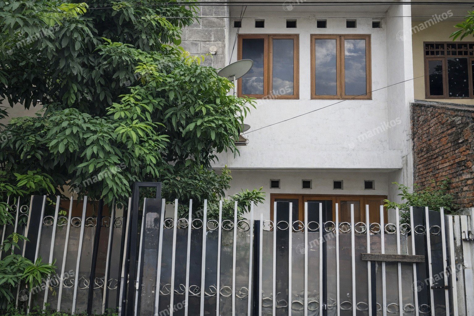 Rumah Sertifikat SHM 4 Kamar Tidur 3 Kamar Mandi Duren Sawit Jakarta Timur