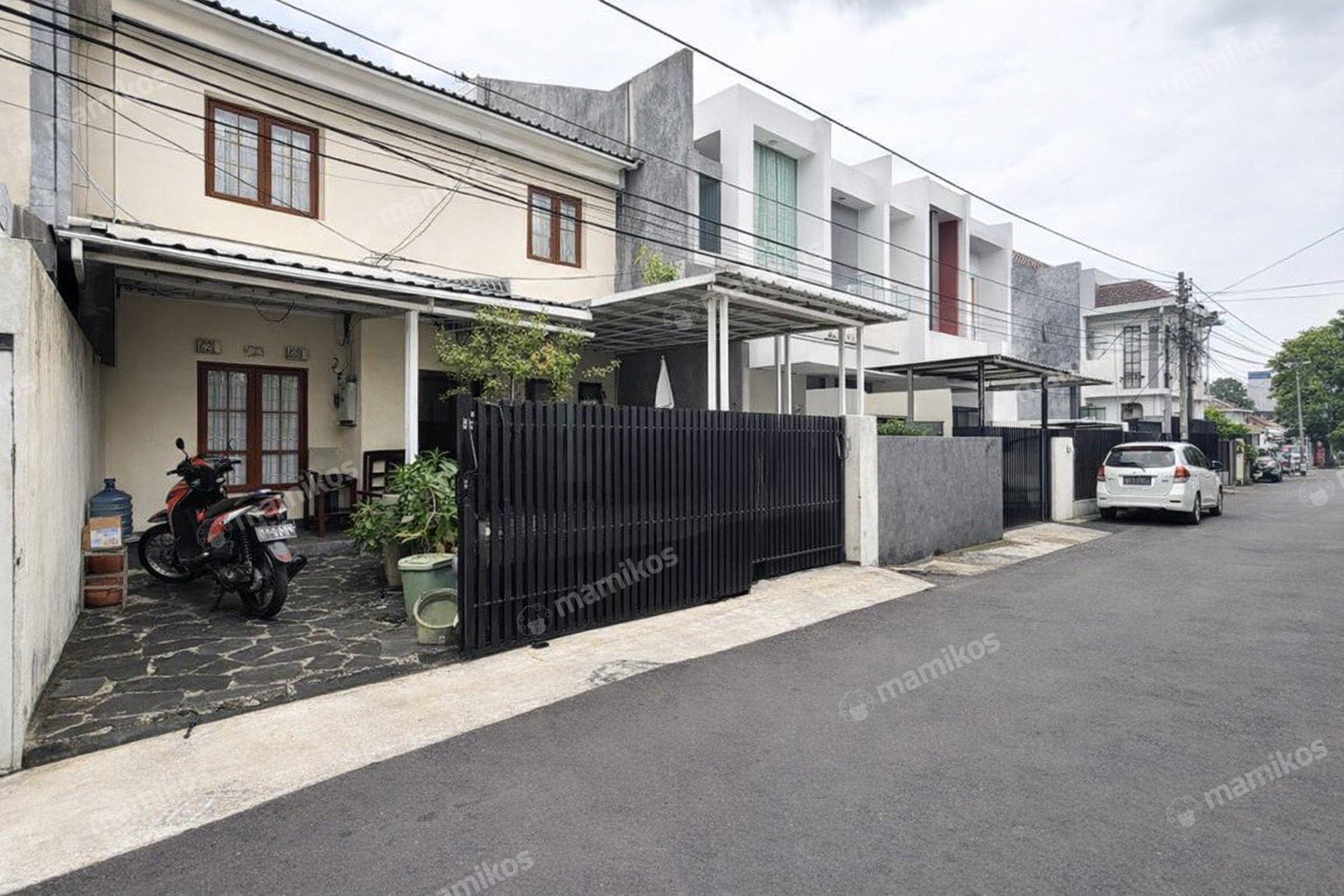 Rumah Sertifikat SHM 4 Kamar Tidur 2 Kamar Mandi Tebet Jakarta Selatan