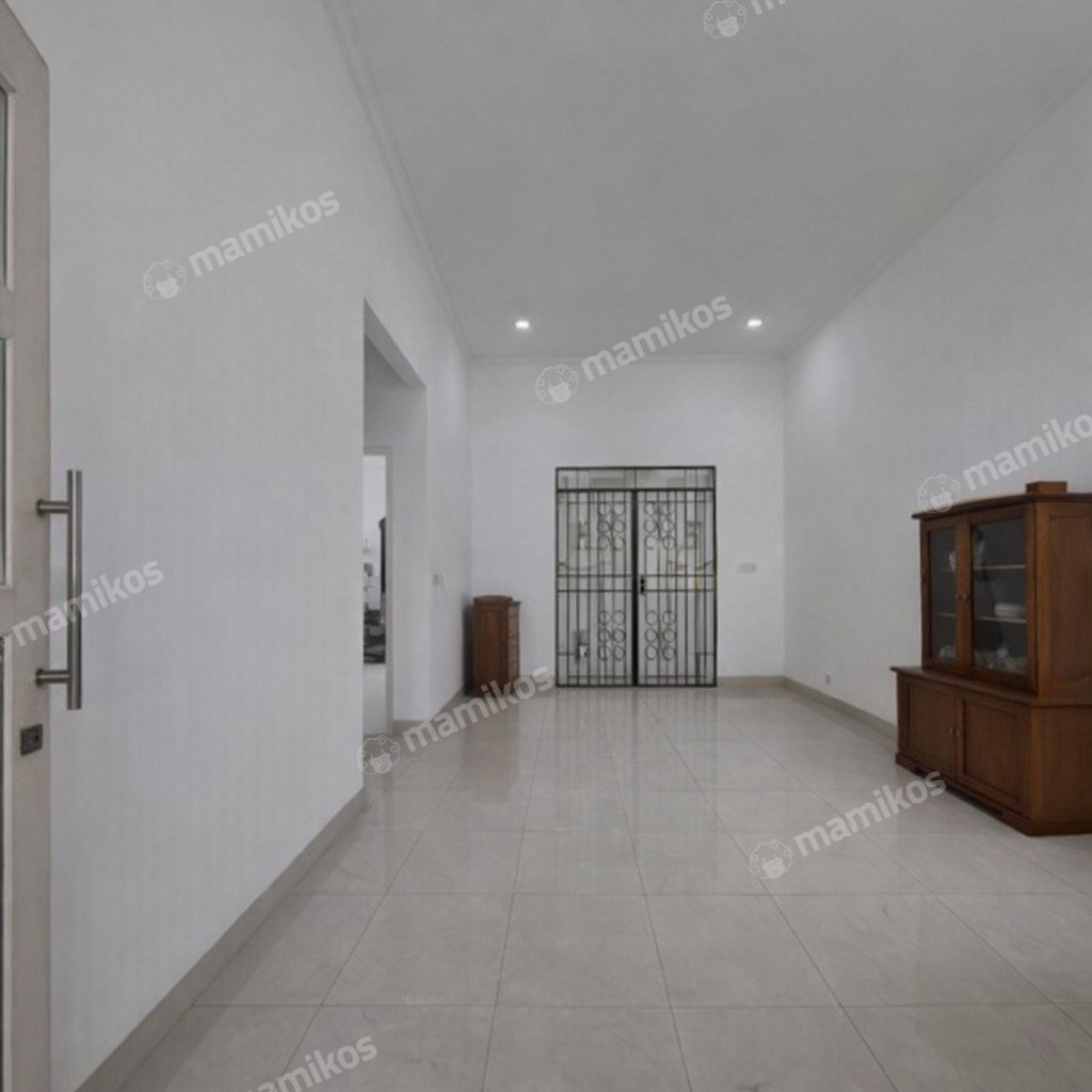 Rumah Sertifikat SHM 2 Kamar Tidur 1 Kamar Mandi Kota Wisata Jakarta Timur - Photo 2