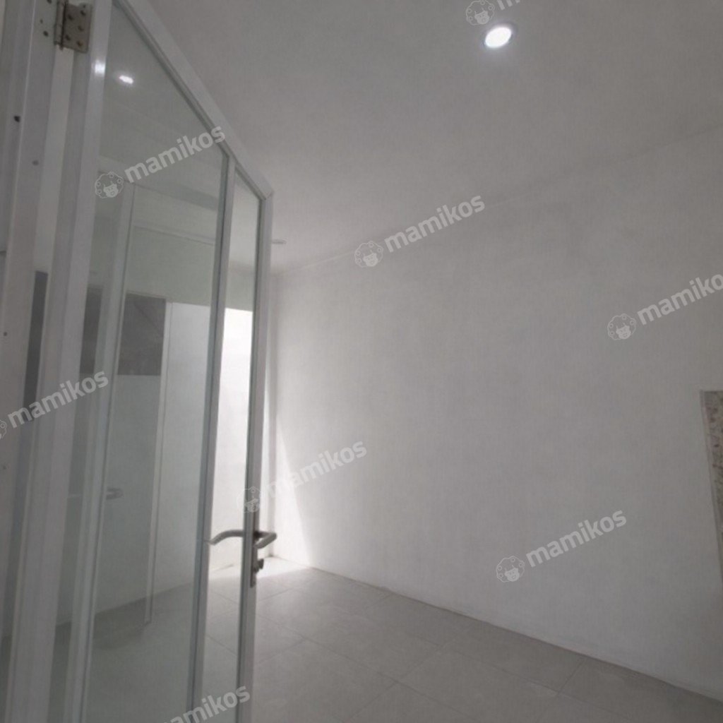 Rumah Sertifikat SHM 2 Kamar Tidur 1 Kamar Mandi Kota Wisata Jakarta Timur - Photo 5