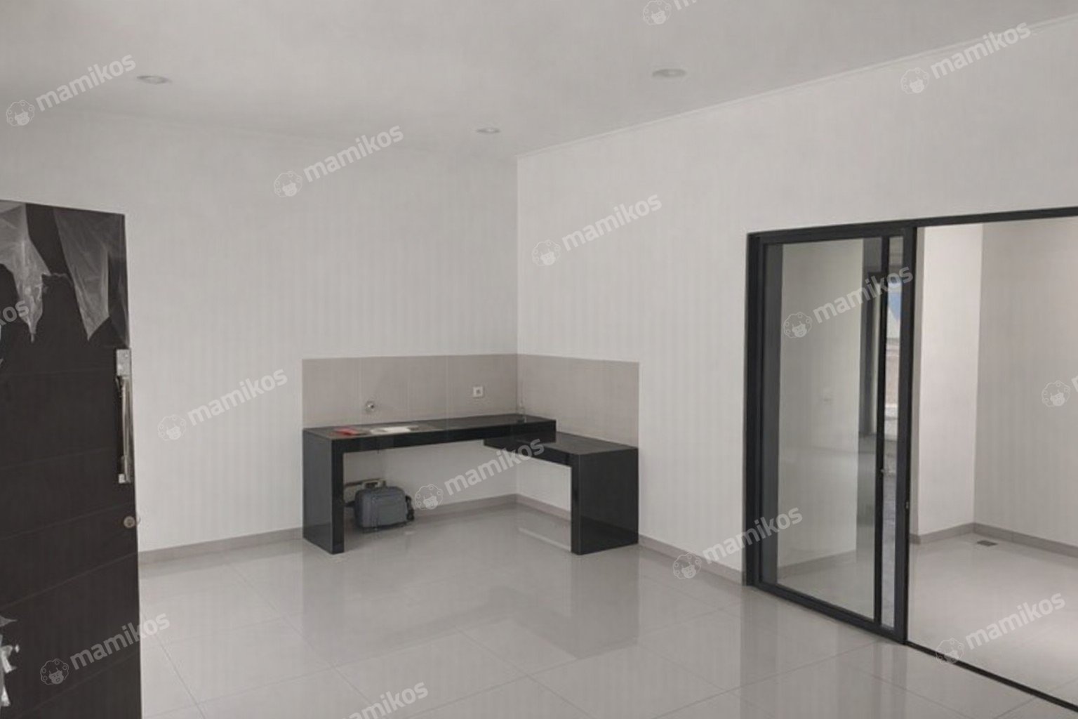 Rumah Sertifikat SHM 3 Kamar Tidur 3 Kamar Mandi Pantai Indah Kapuk 2 Jakarta Utara