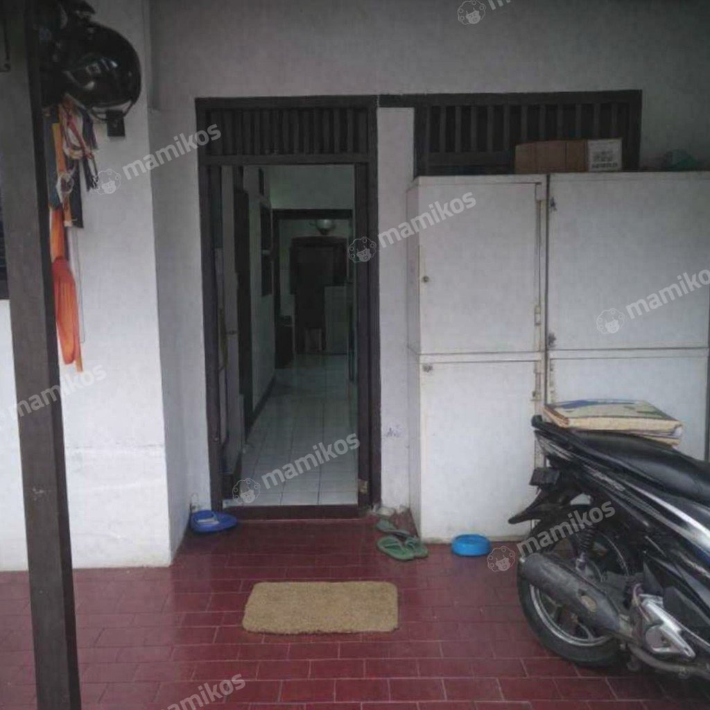 Rumah Sertifikat SHM 6 Kamar Tidur 2 Kamar Mandi Cipete Jakarta Selatan - Photo 4