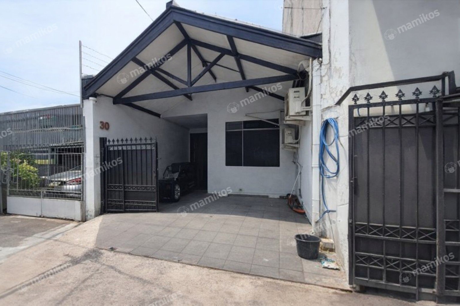 Rumah Sertifikat SHM 4 Kamar Tidur 2 Kamar Mandi Kebayoran Baru Jakarta Selatan
