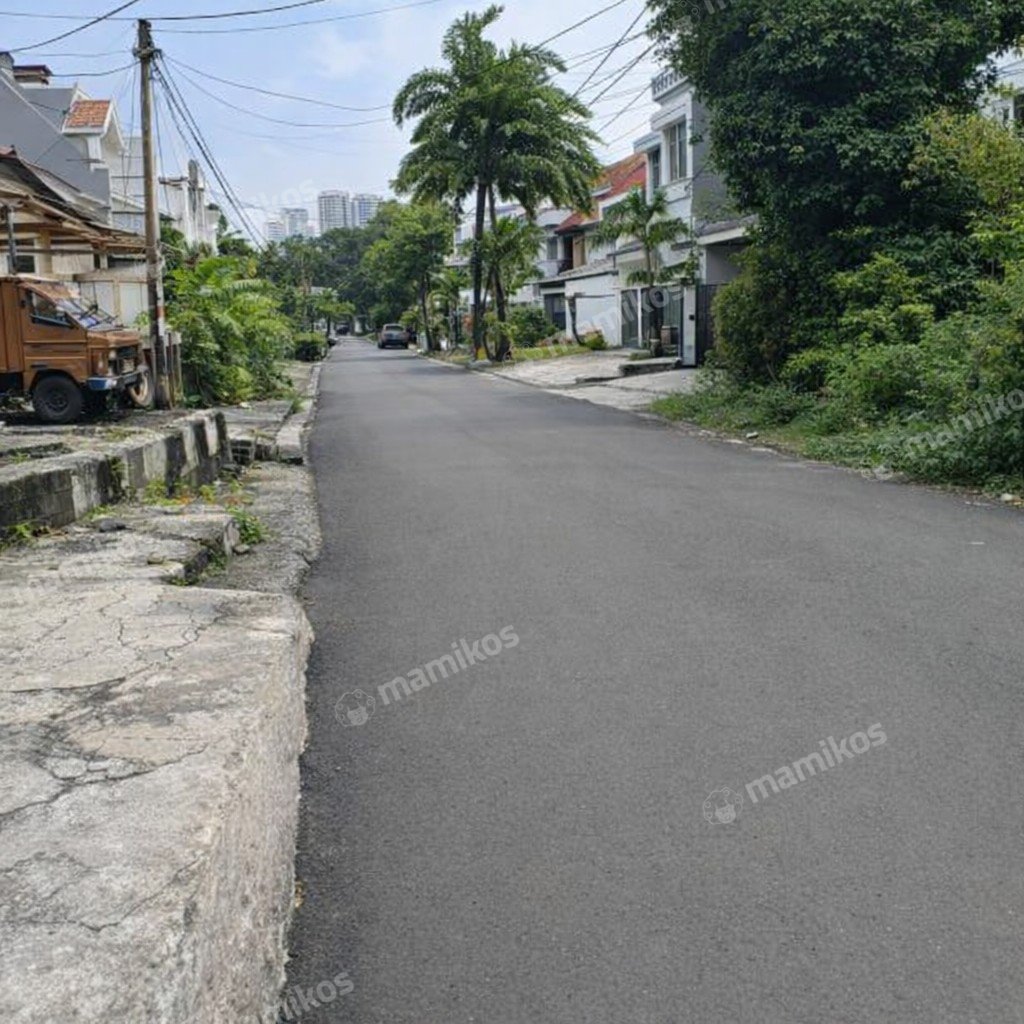 Rumah Sertifikat SHM 3 Kamar Tidur 3 Kamar Mandi Tanjung Duren Jakarta Barat - Photo 2