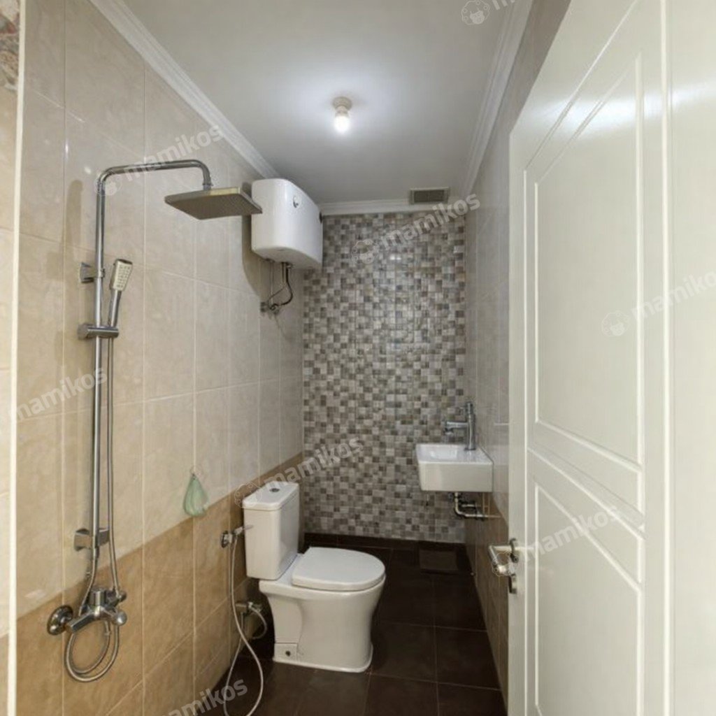 Rumah Sertifikat SHM 3 Kamar Tidur 3 Kamar Mandi Kota Wisata Jakarta Timur - Photo 2