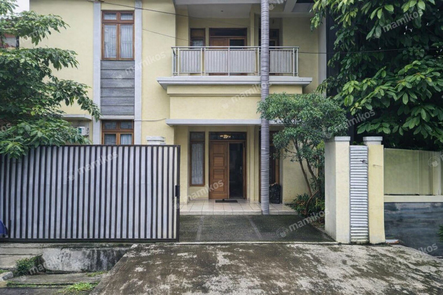 Rumah Sertifikat SHM 7 Kamar Tidur 5 Kamar Mandi Tebet Jakarta Selatan