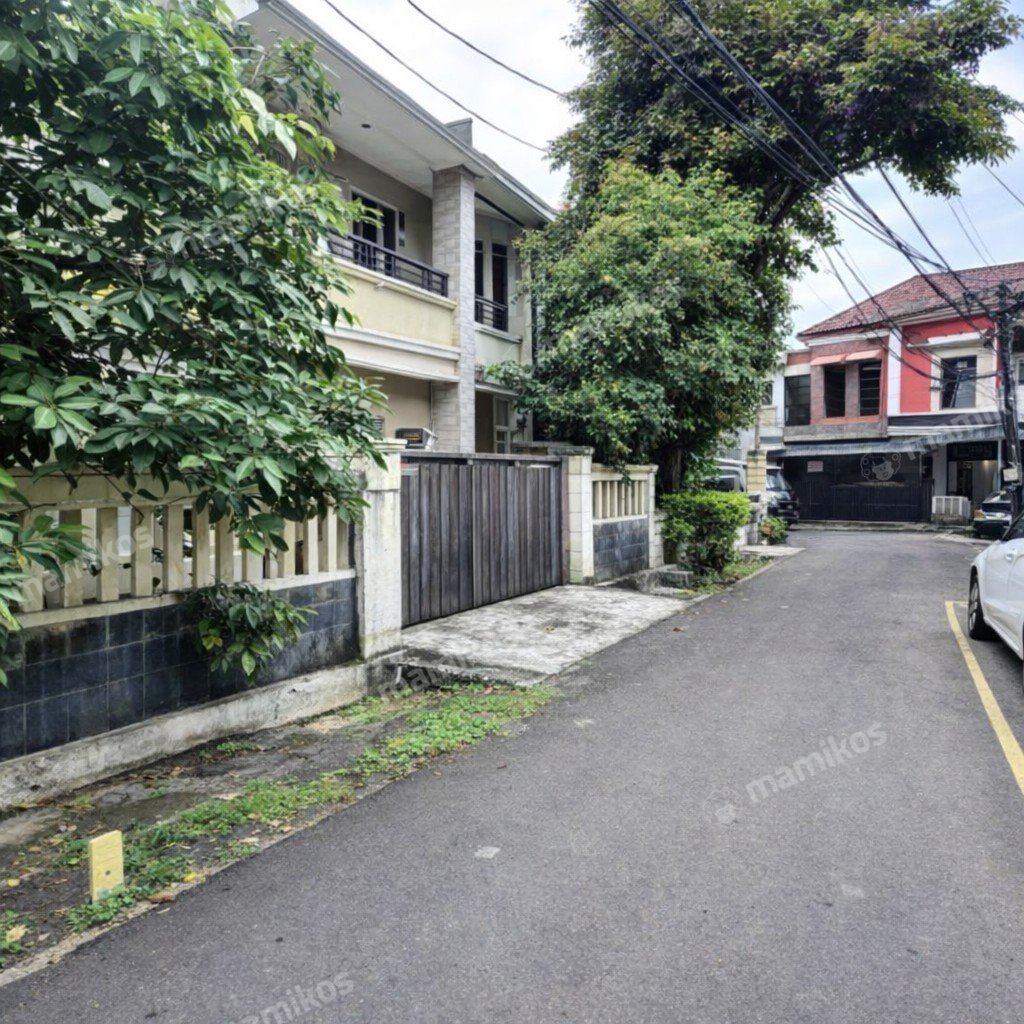 Rumah Sertifikat SHM 7 Kamar Tidur 5 Kamar Mandi Tebet Jakarta Selatan - Photo 4