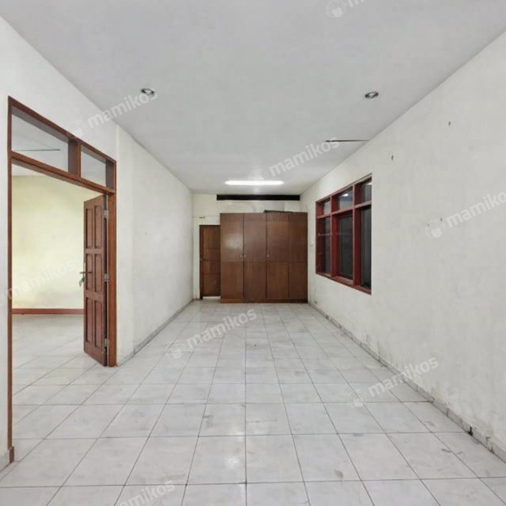 Rumah Sertifikat SHM 3 Kamar Tidur 2 Kamar Mandi Kebayoran Baru Jakarta Selatan - Photo 3