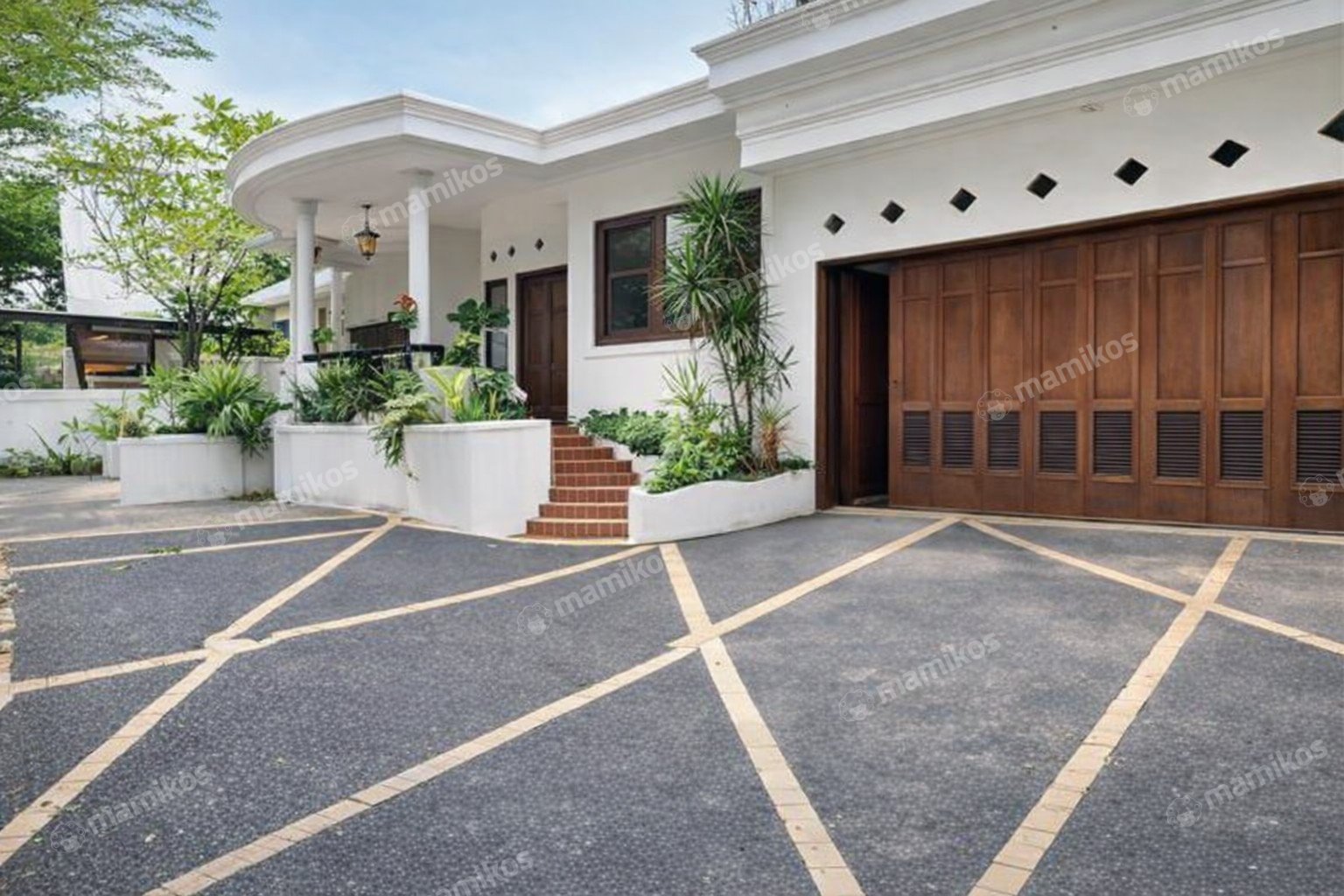 Rumah 6 Kamar Tidur 5 Kamar Mandi 1 Lantai Kebayoran Baru Jakarta Selatan