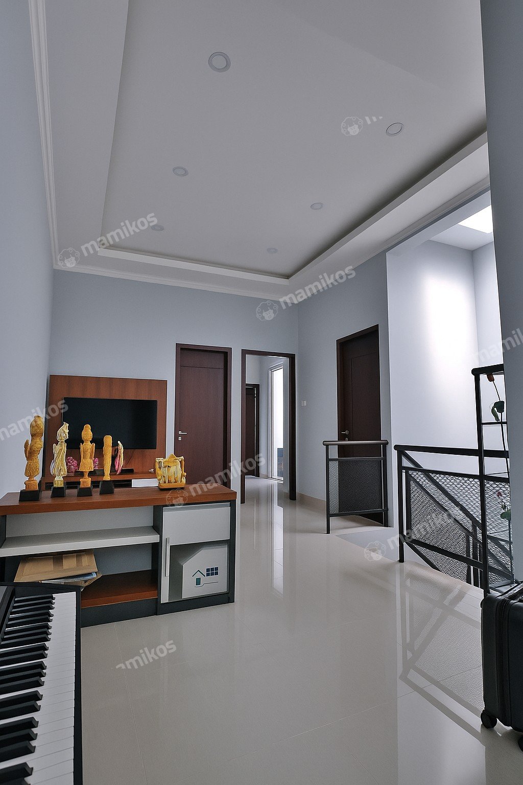 Rumah Sertifikat SHM 4 Kamar Tidur 3 Kamar Mandi Pondok Indah Jakarta Selatan - Photo 5