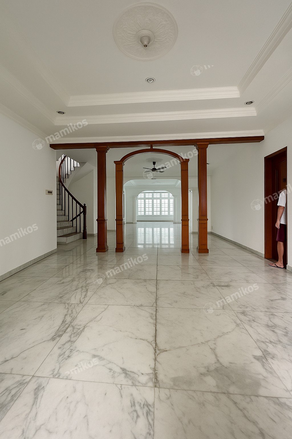 Rumah Sertifikat SHM 6 Kamar Tidur 4 Kamar Mandi Kemang Jakarta Selatan - Photo 3