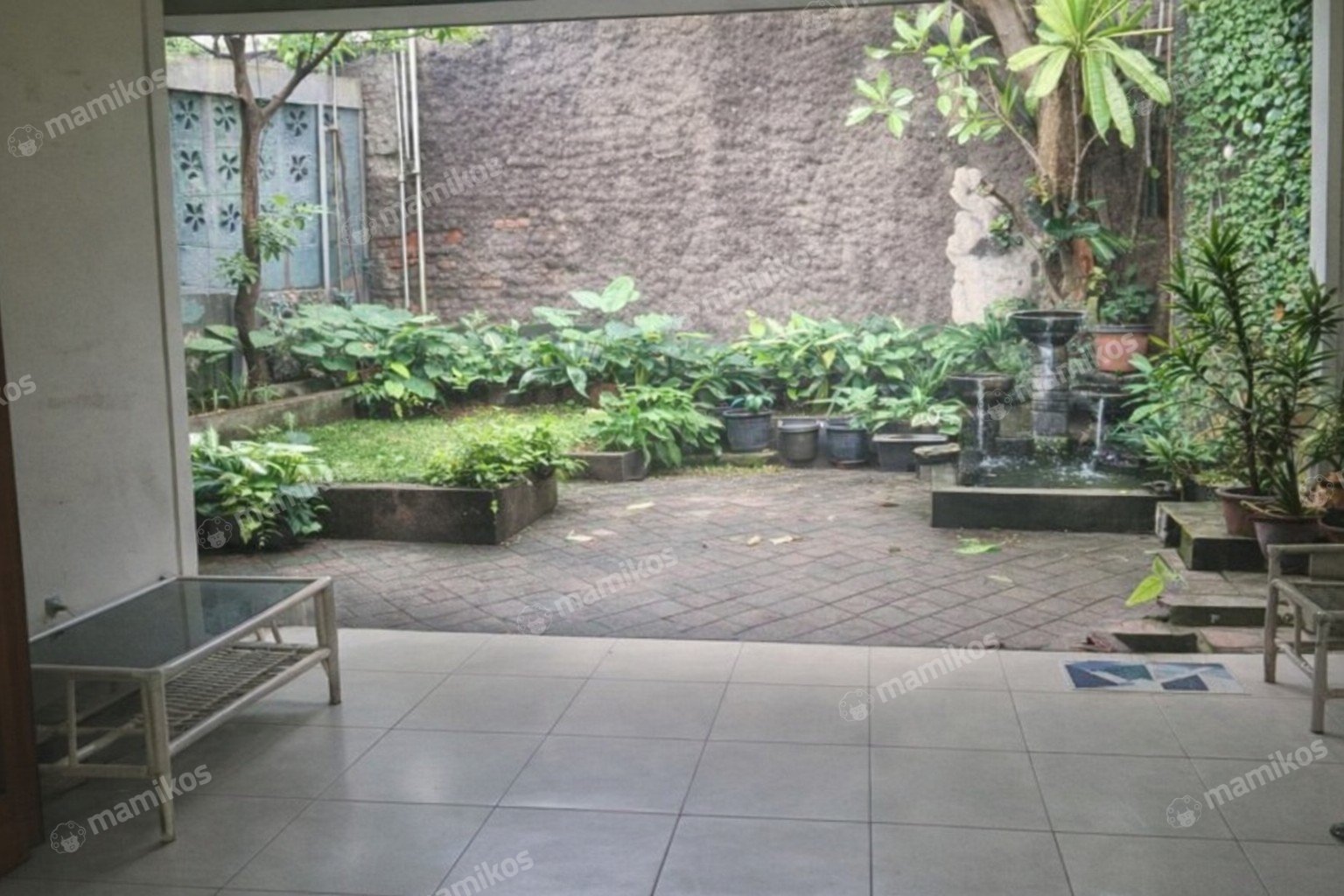 Rumah Sertifikat SHM 4 Kamar Tidur 2 Kamar Mandi Puri Indah Jakarta Barat