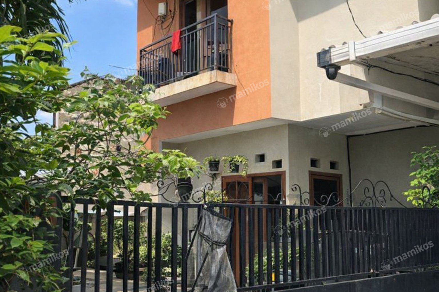 Rumah Sertifikat SHM 4 Kamar Tidur 3 Kamar Mandi Lubang Buaya Jakarta Timur