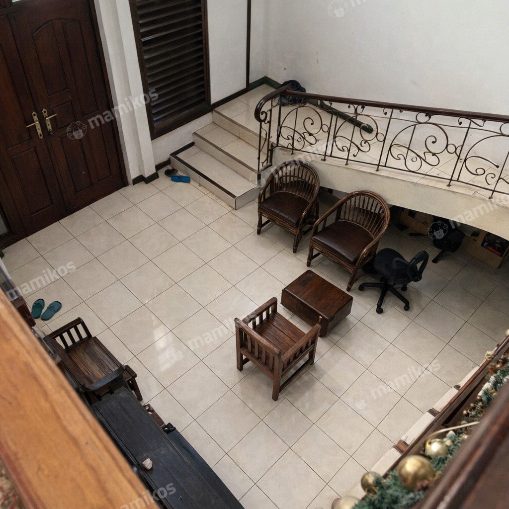 Rumah Sertifikat SHM 5 Kamar Tidur 5 Kamar Mandi Cengkareng Jakarta Barat - Photo 2