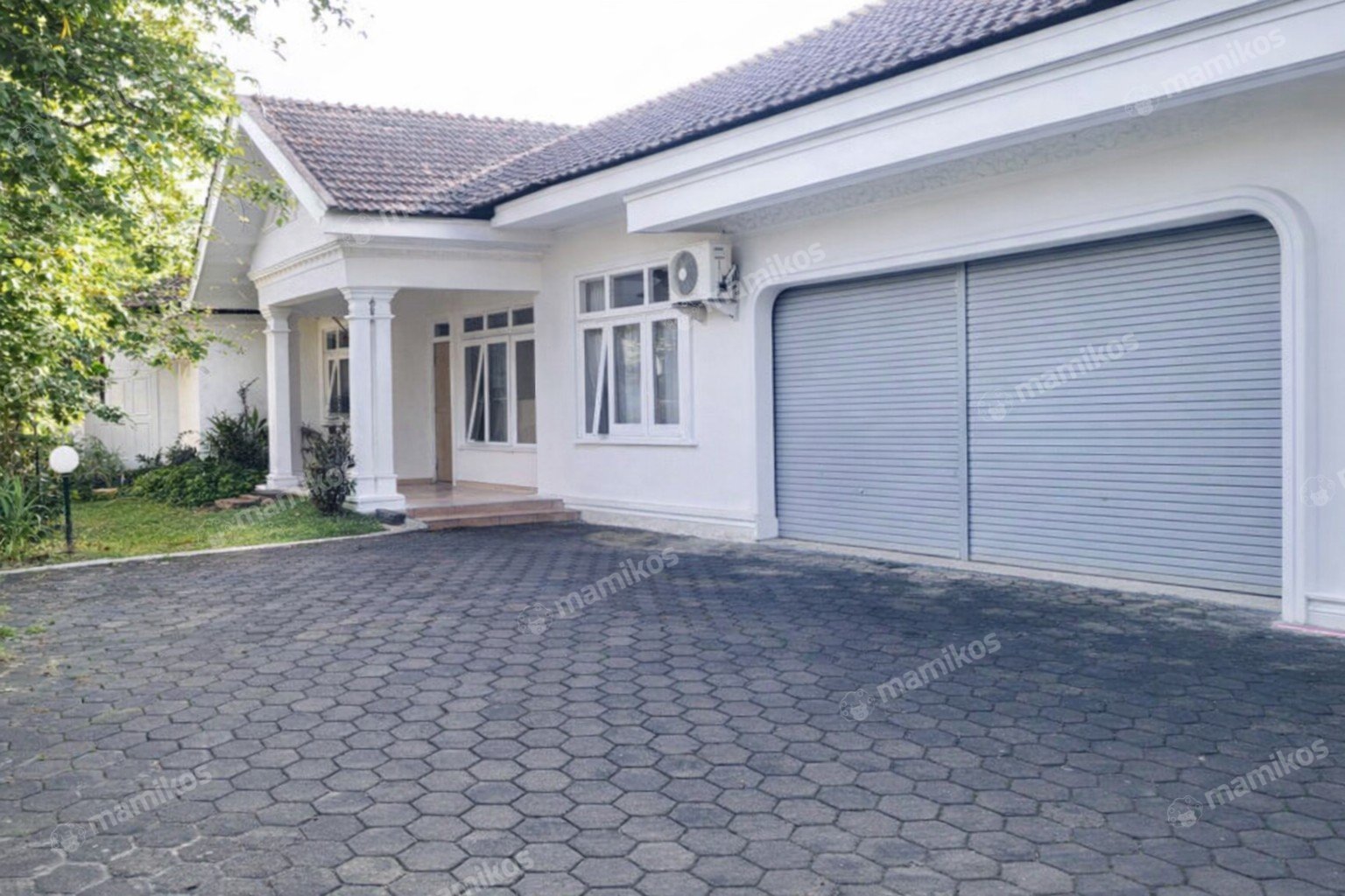 Rumah Sertifikat SHM 5 Kamar Tidur 3 Kamar Mandi Kemang Jakarta Selatan - Photo 3