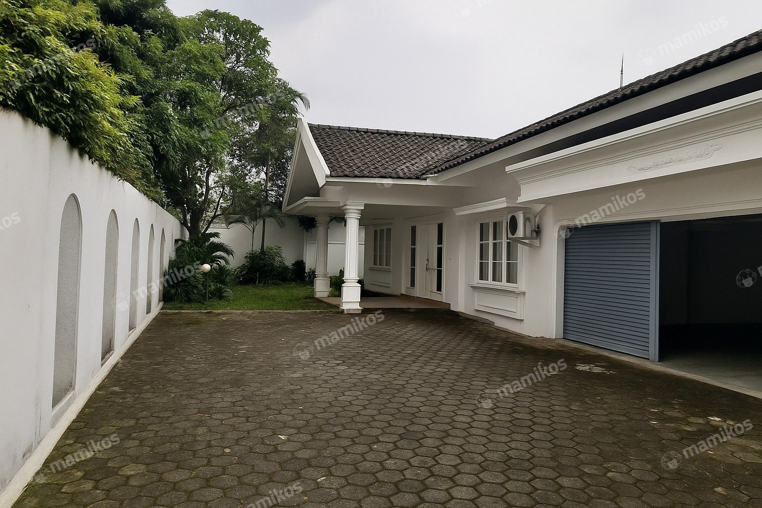 Rumah Sertifikat SHM 5 Kamar Tidur 3 Kamar Mandi Kemang Jakarta Selatan - Photo 5