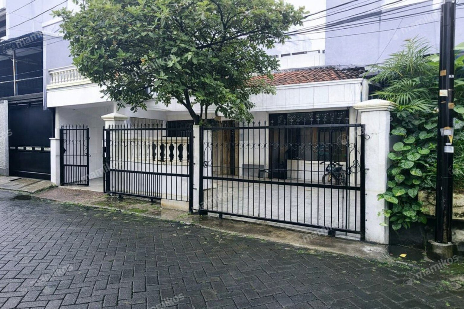 Rumah Sertifikat SHM 4 Kamar Tidur 2 Kamar Mandi Sunter Jakarta Utara