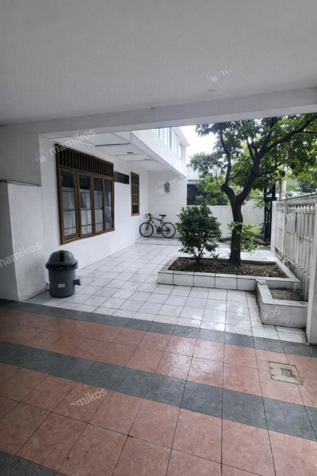 Rumah Sertifikat SHM 4 Kamar Tidur 2 Kamar Mandi Sunter Jakarta Utara - Photo 3