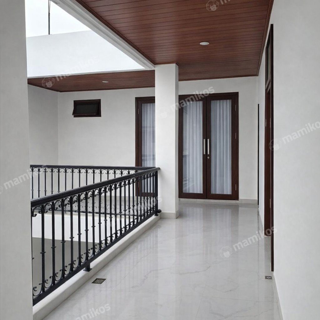 Rumah Sertifikat SHM 4 Kamar Tidur 3 Kamar Mandi Citra Grand Jakarta Timur - Photo 4