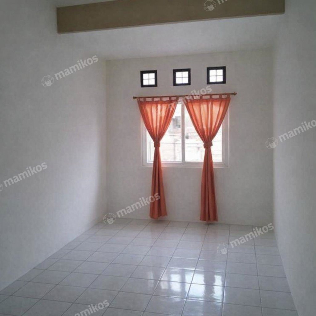 Rumah Sertifikat SHM 4 Kamar Tidur 2 Kamar Mandi Kebon Jeruk Jakarta Barat - Photo 4