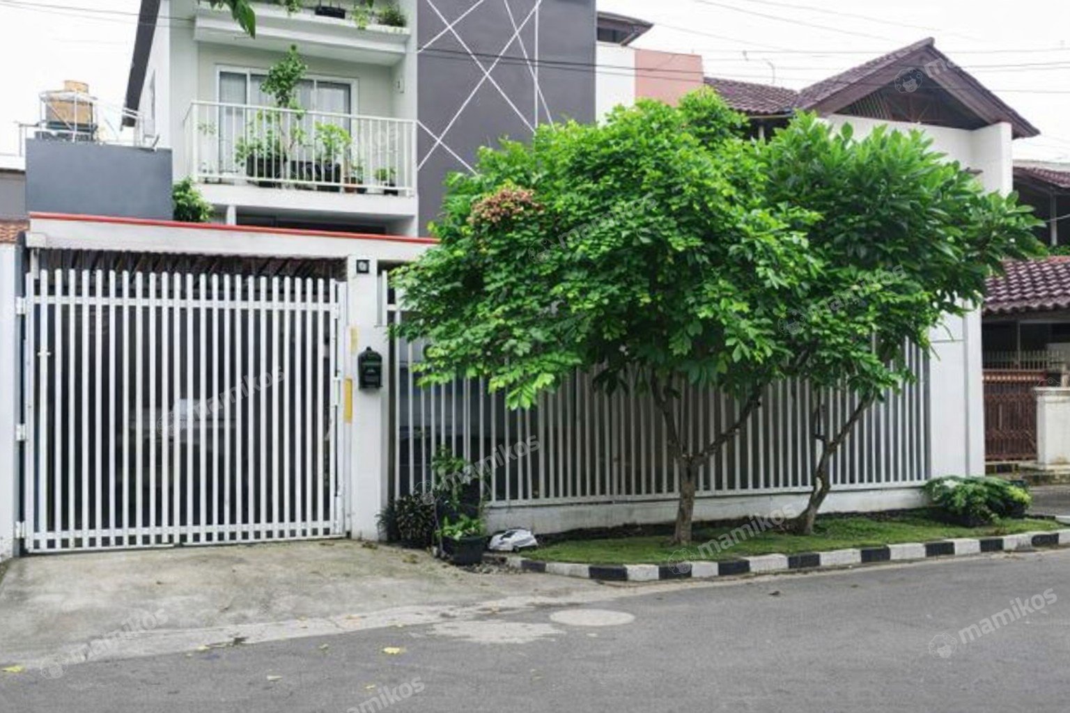 Rumah Sertifikat SHM 2 Kamar Tidur 2 Kamar Mandi Duren Sawit Jakarta Timur