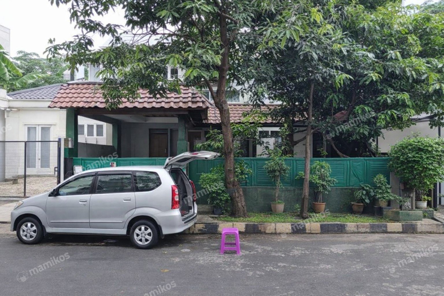 Rumah 5KT 3KM Intercon Jakarta Barat