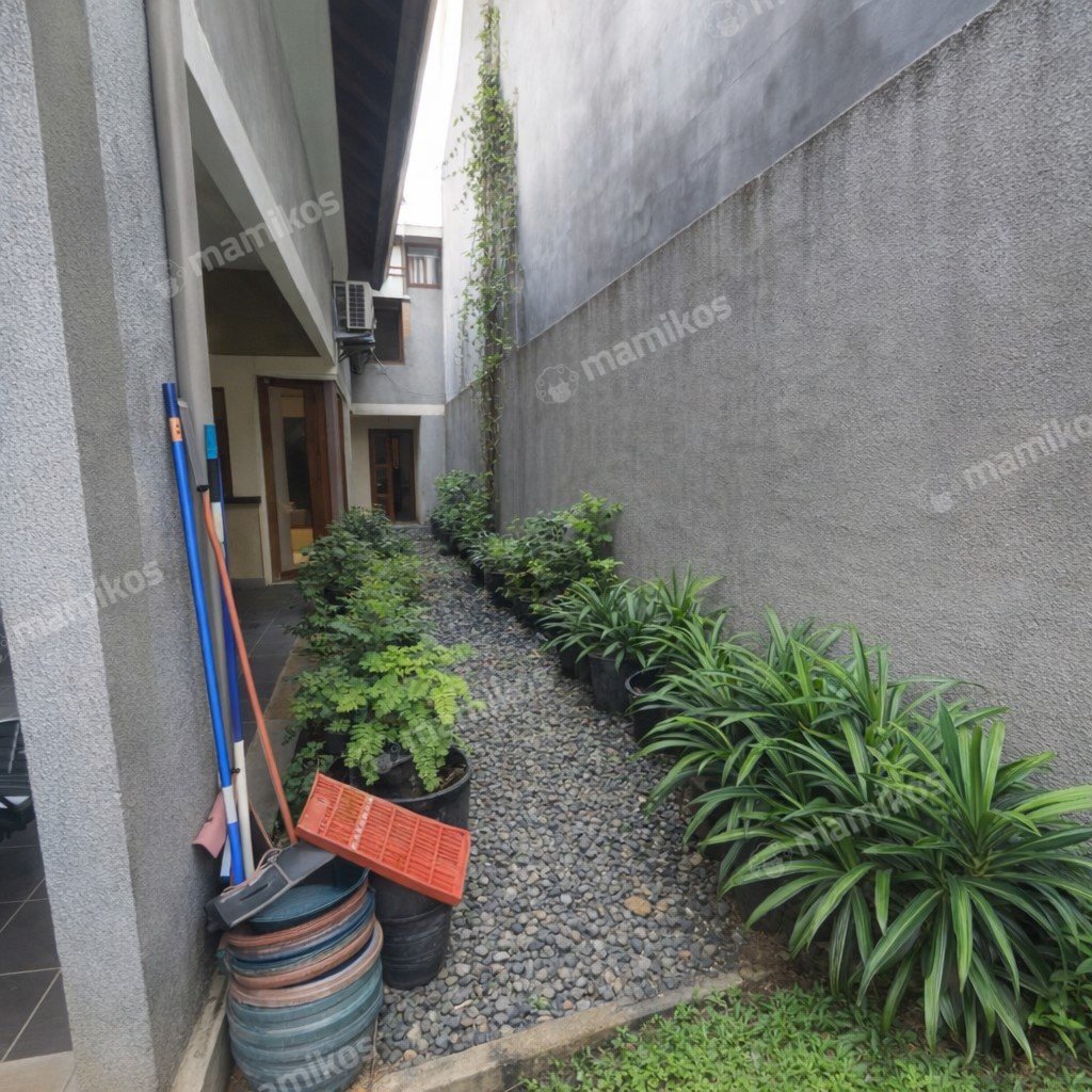 Rumah Sertifikat SHM 4 Kamar Tidur 3 Kamar Mandi Bintaro Jakarta Selatan - Photo 2