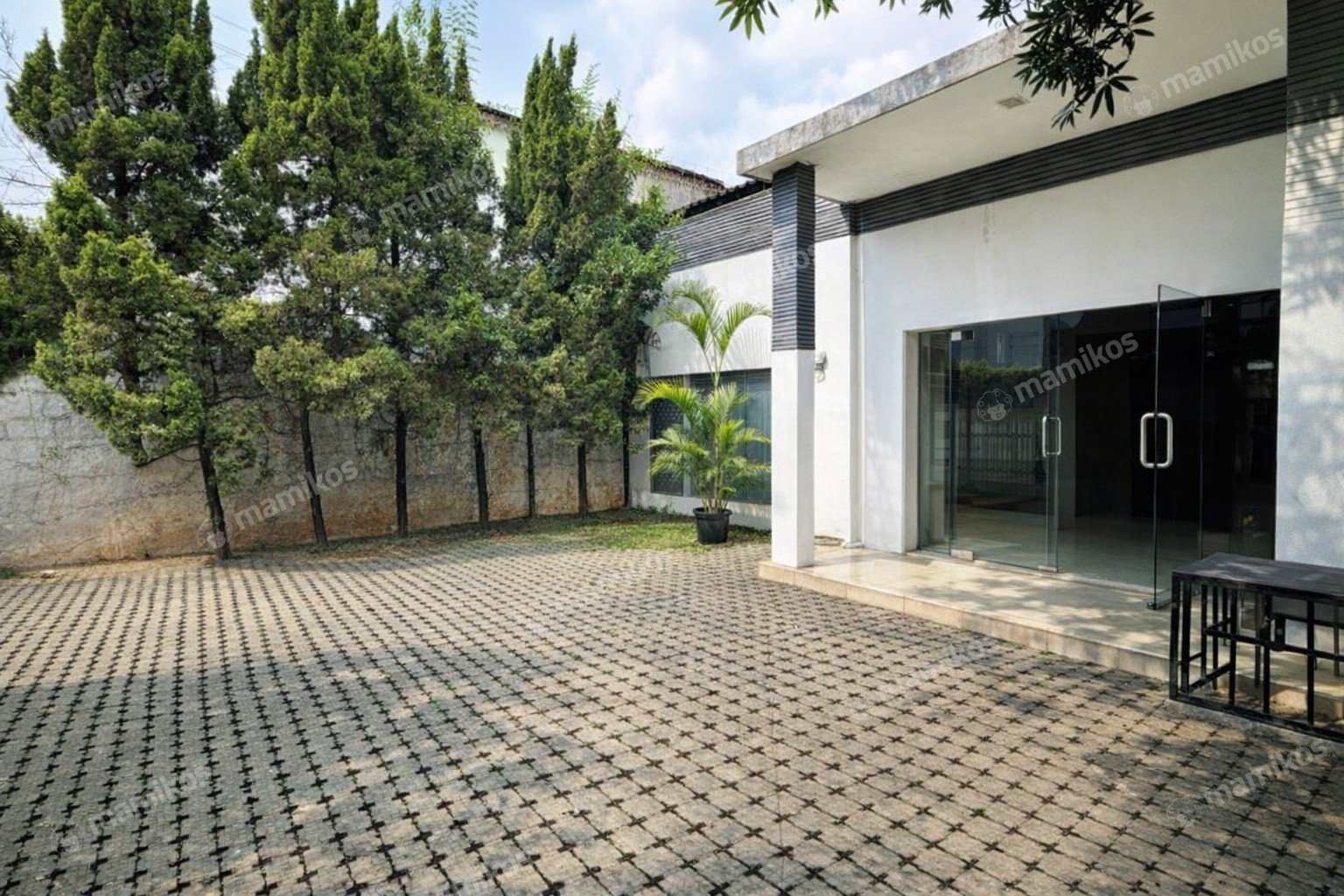 Rumah Sertifikat SHM 7 Kamar Tidur 3 Kamar Mandi Mampang Prapatan Jakarta Selatan