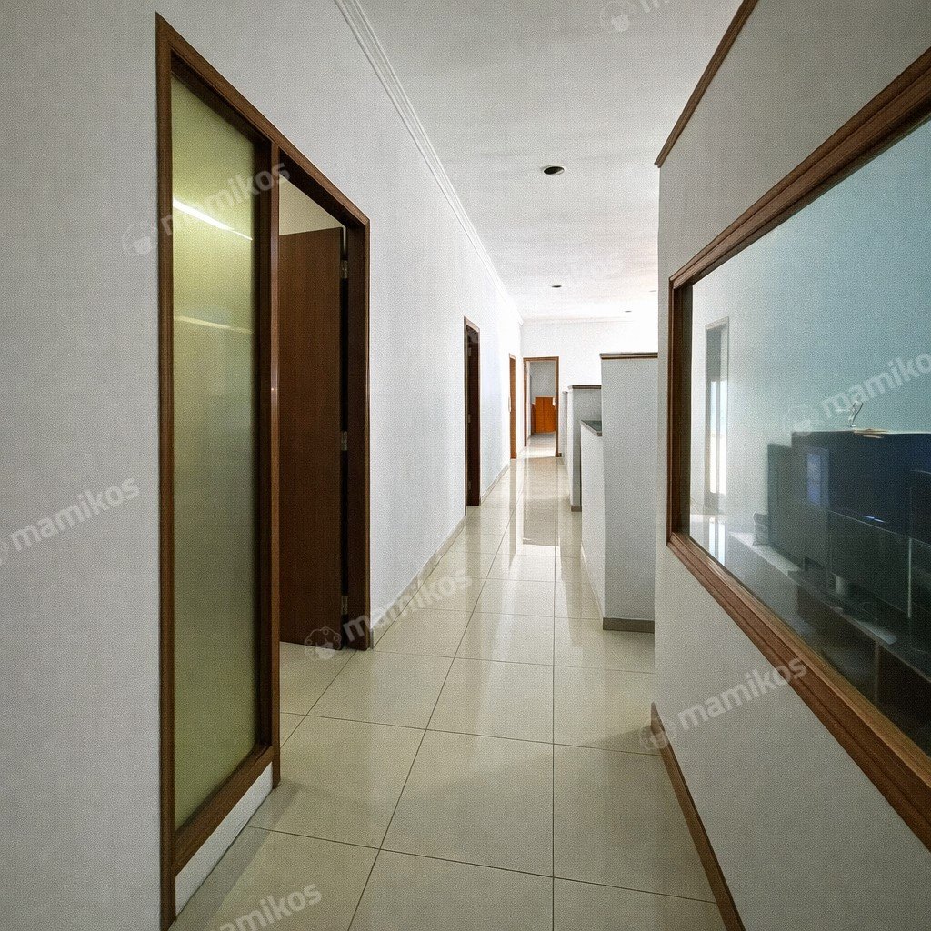 Rumah Sertifikat SHM 7 Kamar Tidur 3 Kamar Mandi Mampang Prapatan Jakarta Selatan - Photo 2
