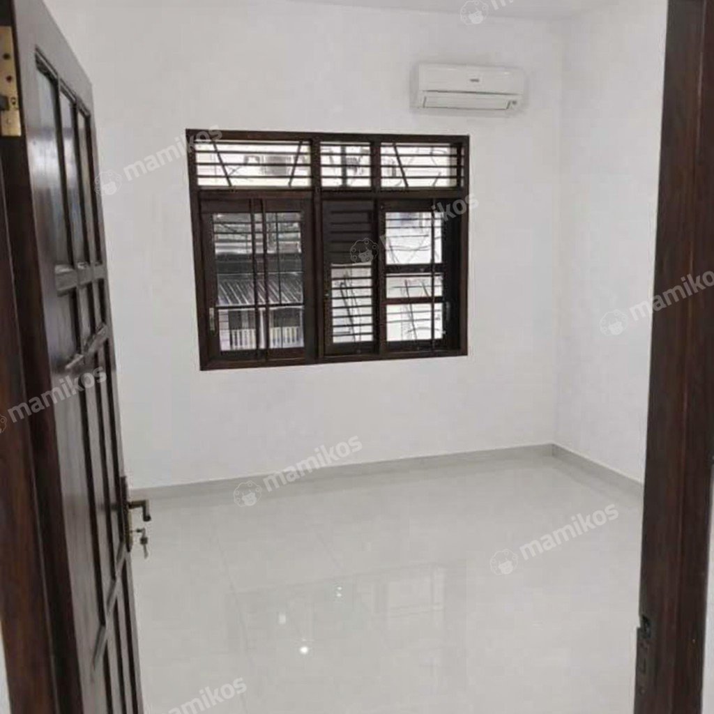 Rumah Sertifikat SHM 3 Kamar Tidur 3 Kamar Mandi Pondok Bambu Jakarta Timur - Photo 5