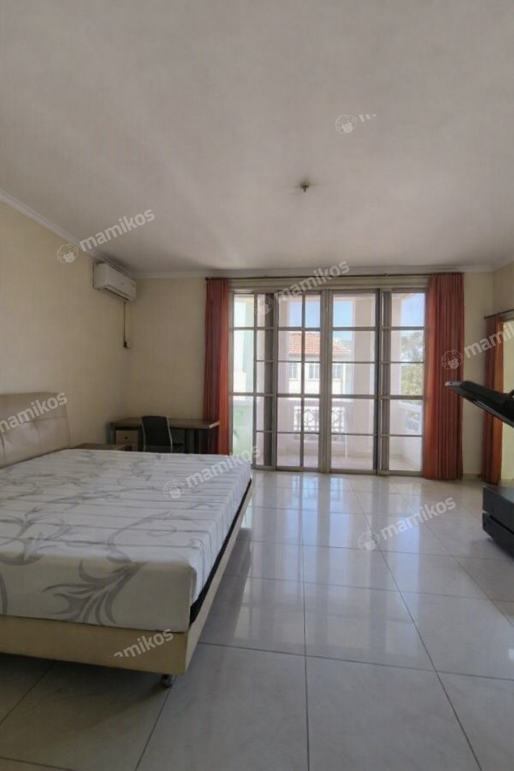 Rumah 4 Kamar Tidur 2 Kamar Mandi 2 Lantai Pantai Indah Kapuk Jakarta Utara - Photo 2