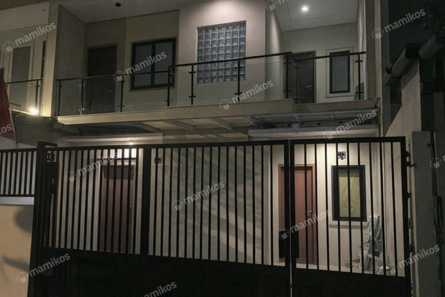 Rumah Sertifikat SHM 4 Kamar Tidur 4 Kamar Mandi Kembangan Jakarta Barat
