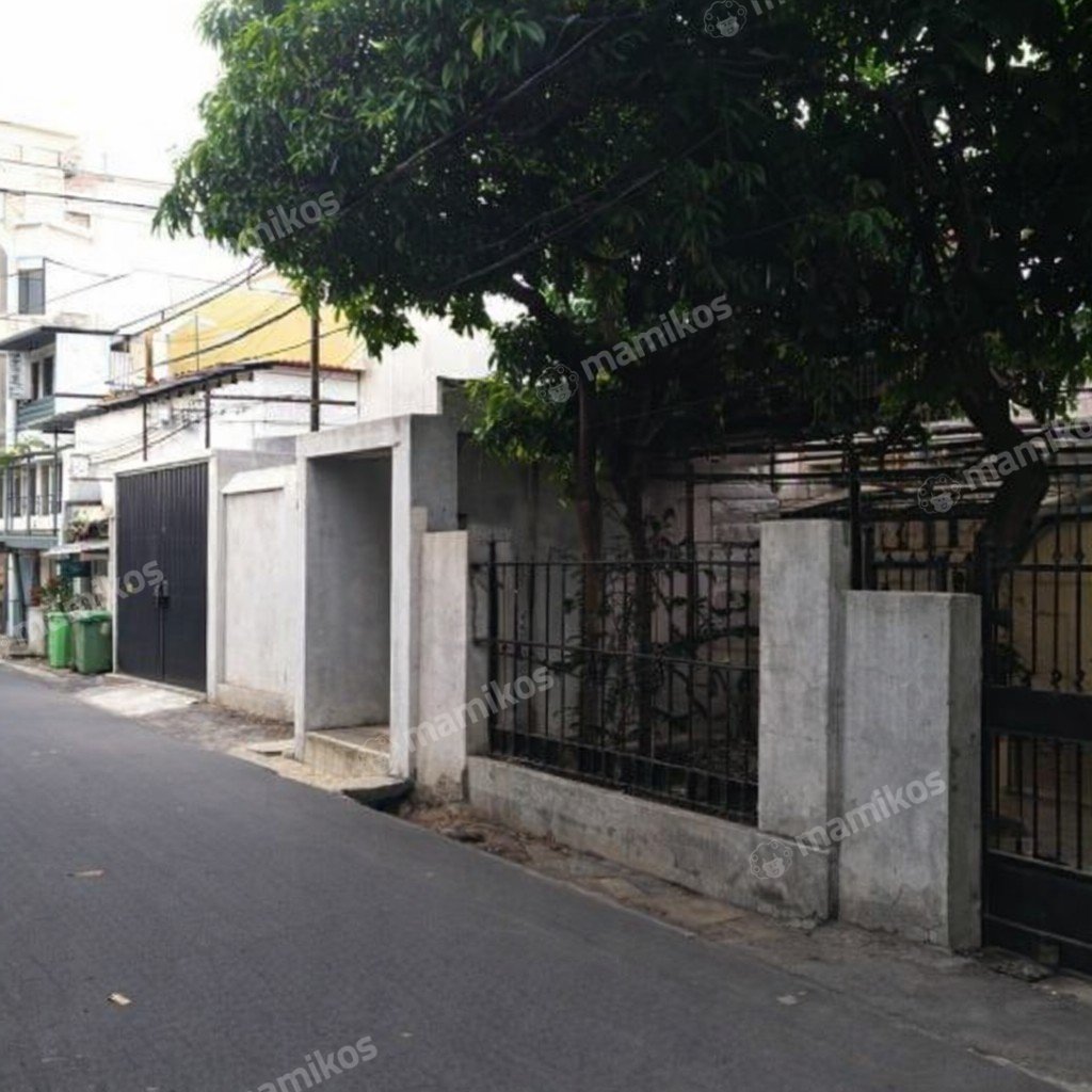 Rumah Sertifikat SHM 3 Kamar Tidur 2 Kamar Mandi Cipete Jakarta Selatan - Photo 2