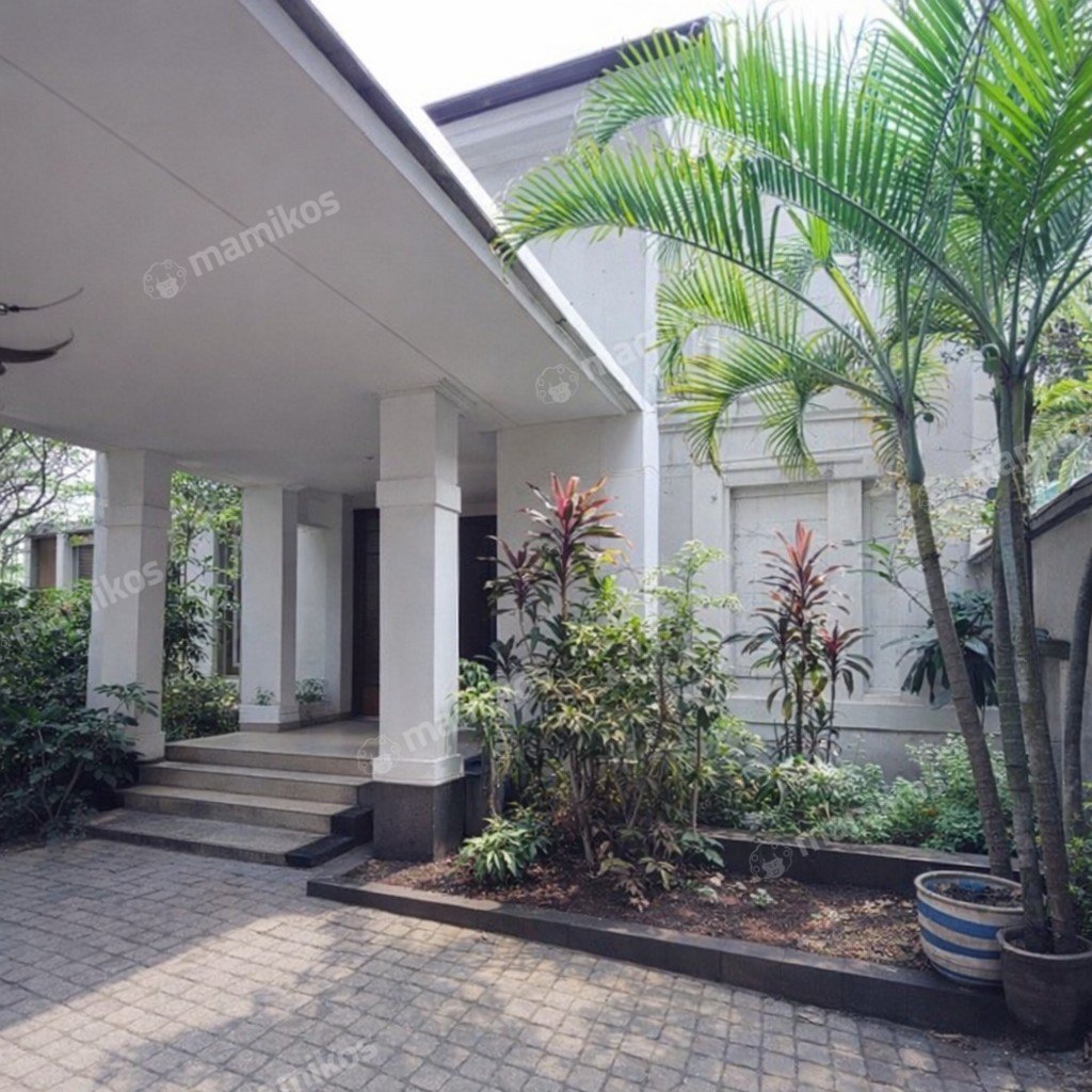 Rumah Sertifikat SHM 5 Kamar Tidur 5 Kamar Mandi Kebayoran Baru Jakarta Selatan - Photo 3