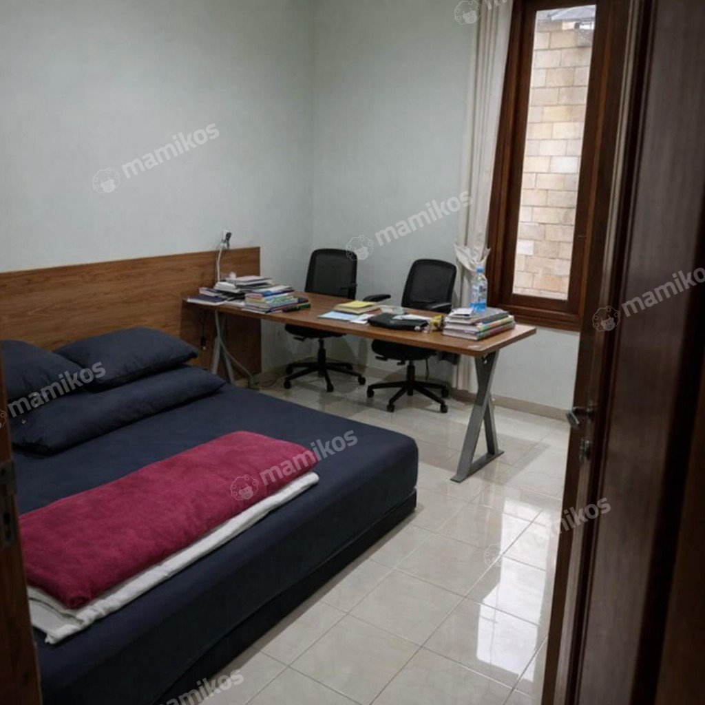 Rumah Sertifikat SHM 3 Kamar Tidur 2 Kamar Mandi Cilandak Jakarta Selatan - Photo 4