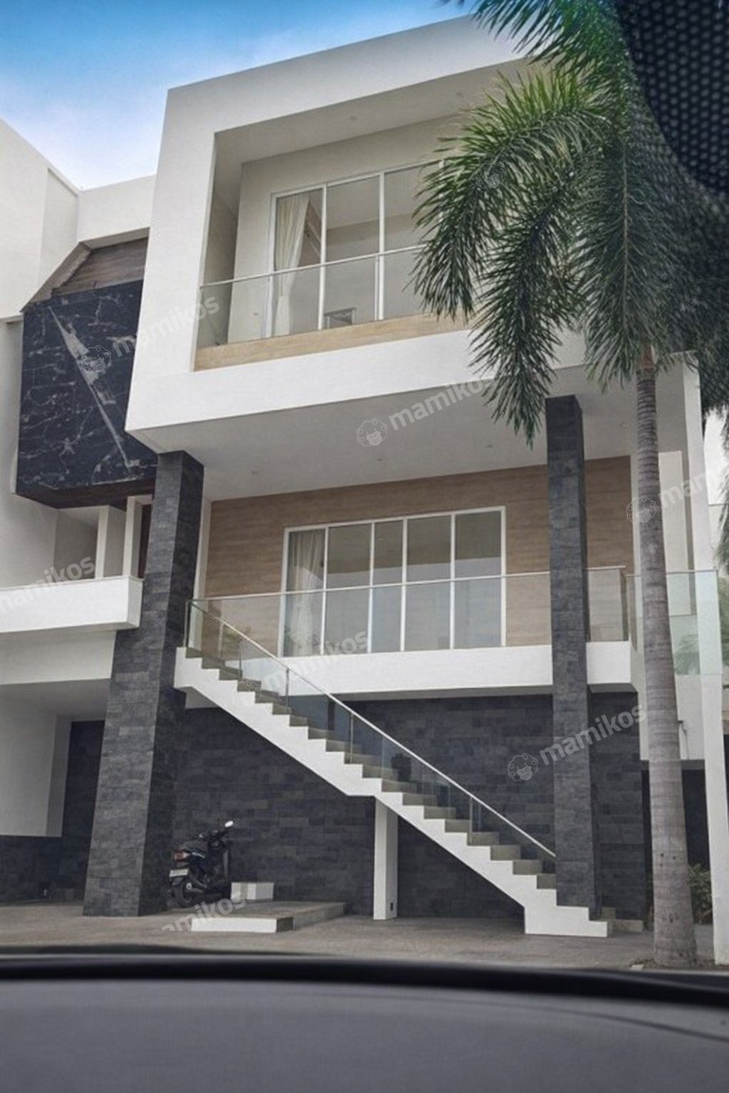 Rumah Sertifikat SHM 3 Kamar Tidur 3 Kamar Mandi Pantai Indah Kapuk Jakarta Utara - Photo 2