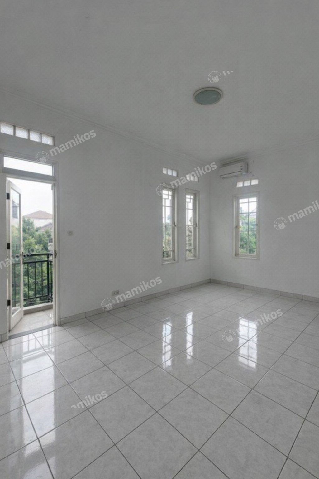 Rumah Sertifikat SHM 4 Kamar Tidur 4 Kamar Mandi Bangka Jakarta Selatan - Photo 2