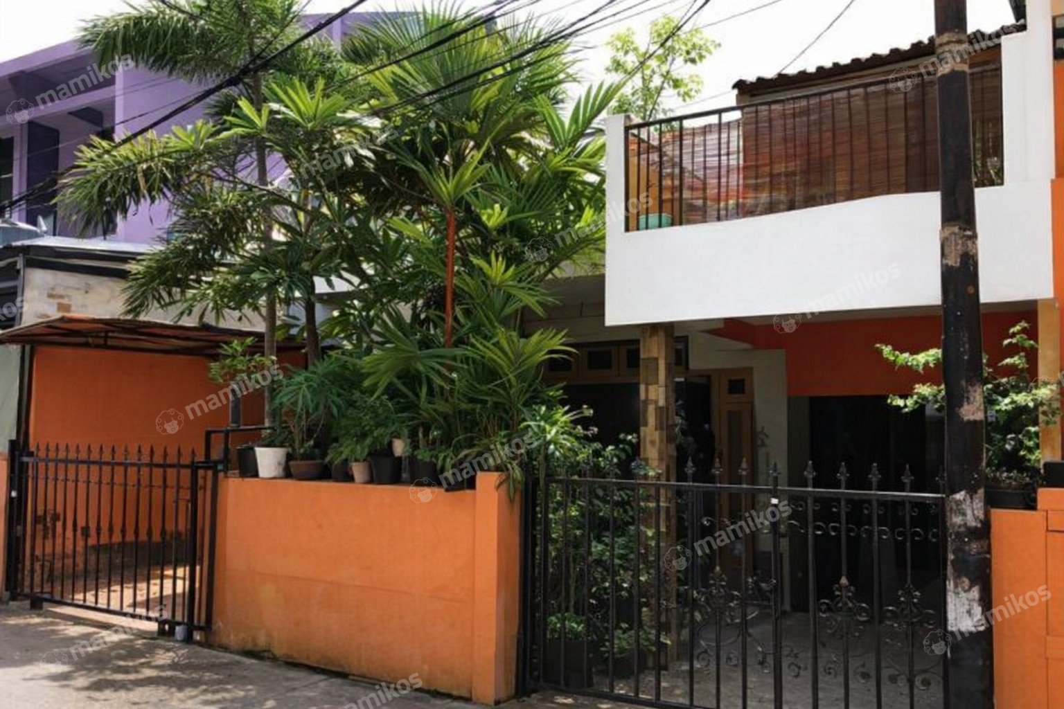 Rumah Sertifikat SHM 3 Kamar Tidur 4 Kamar Mandi Makasar Jakarta Timur