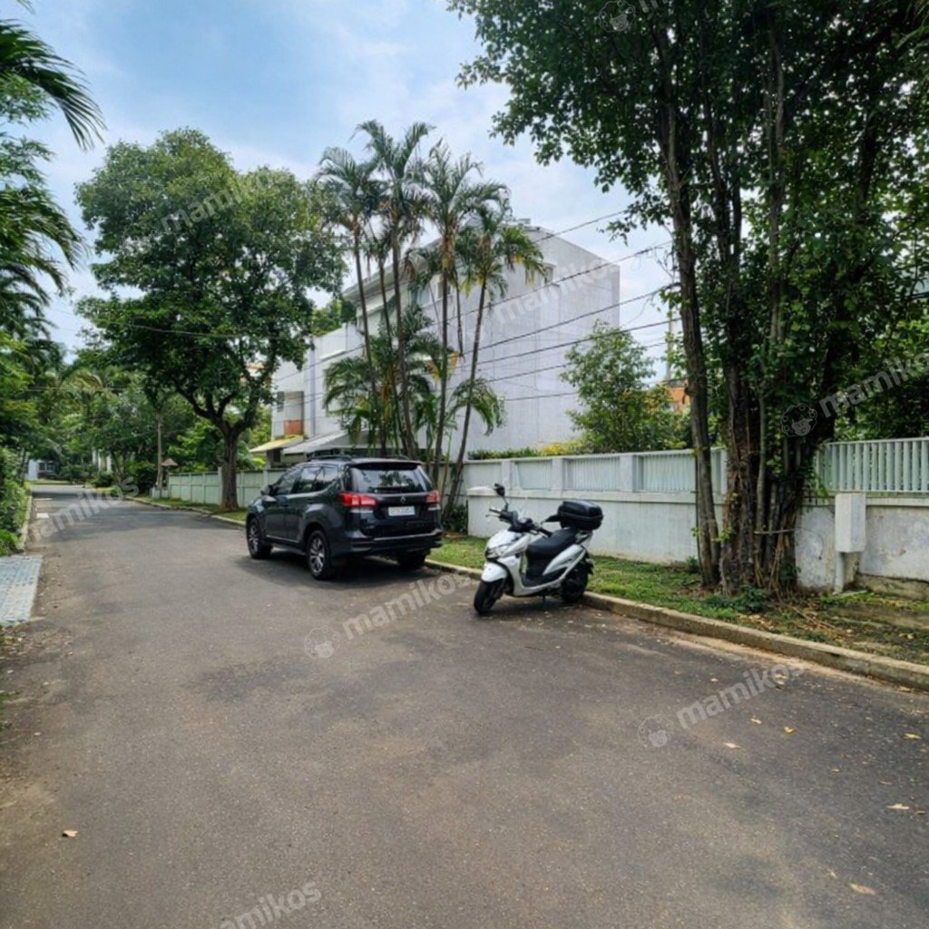 Rumah Sertifikat SHM 5 Kamar Tidur 3 Kamar Mandi Kebayoran Baru Jakarta Selatan - Photo 2