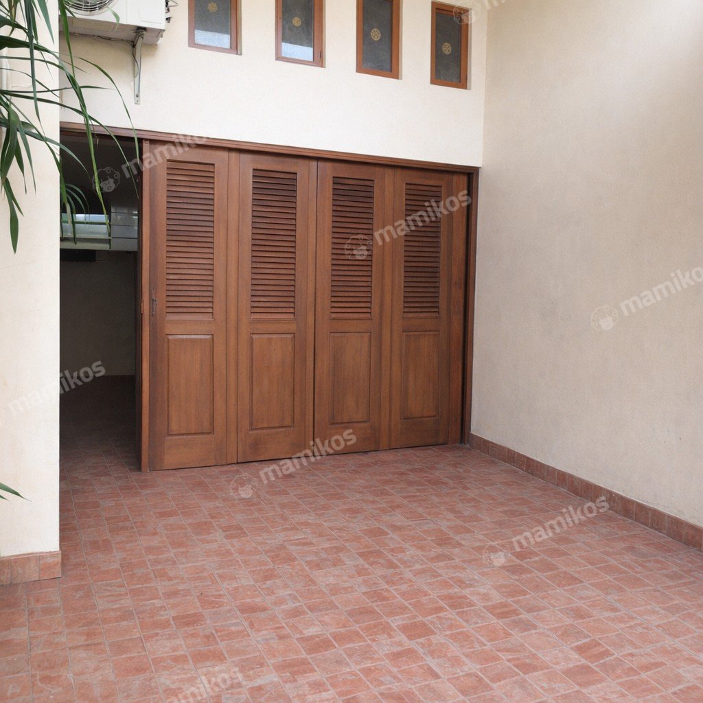 Rumah Sertifikat SHM 5 Kamar Tidur 5 Kamar Mandi Pulomas Jakarta Timur - Photo 4