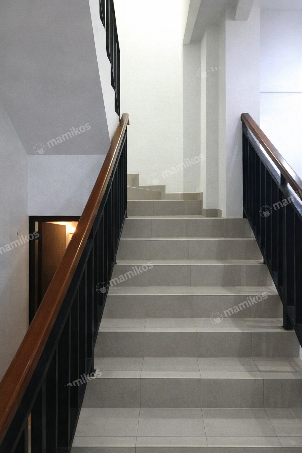 Rumah Sertifikat SHM 3 Kamar Tidur 2 Kamar Mandi Intercon Jakarta Barat - Photo 5