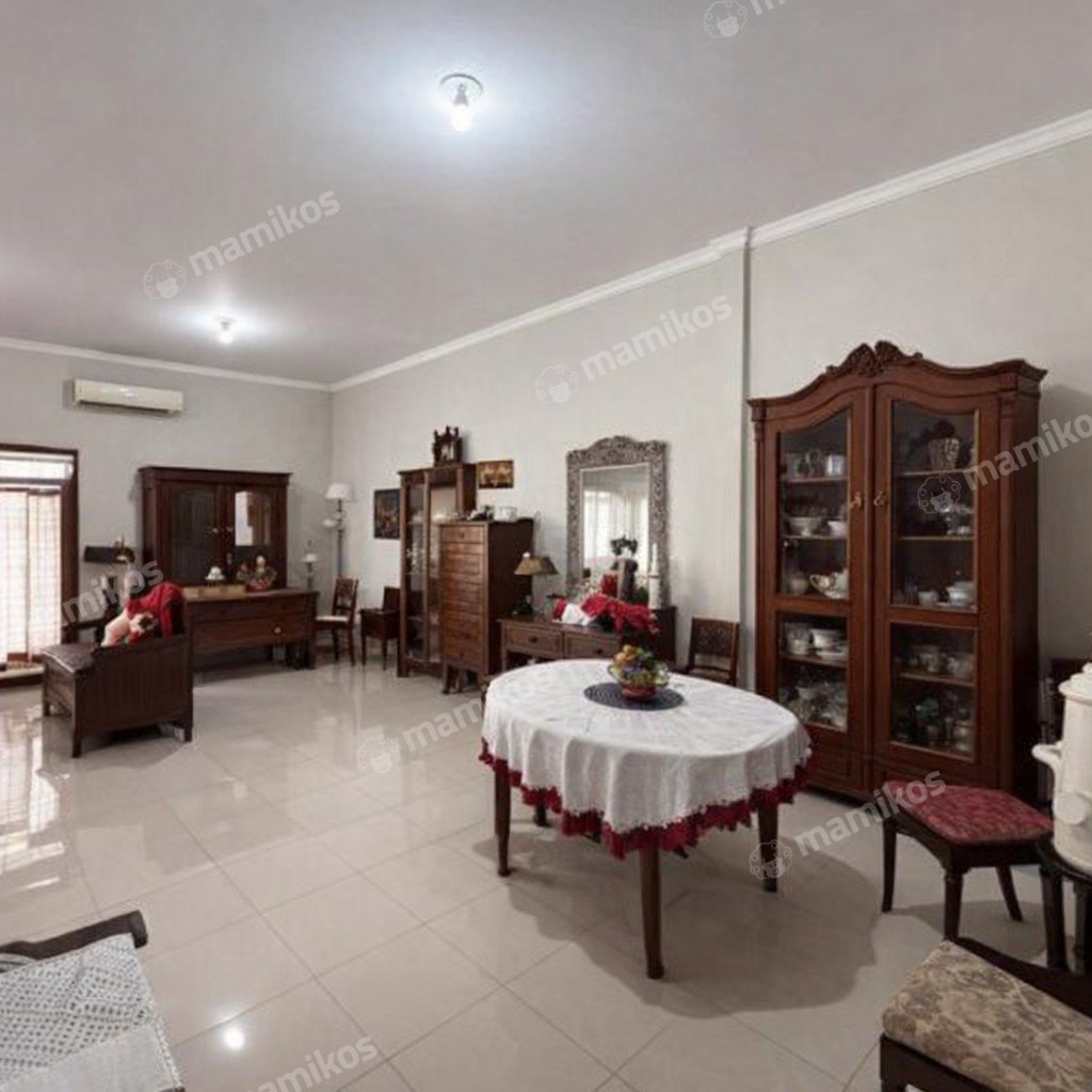 Rumah 5 Kamar Tidur 2 Kamar Mandi 2 Lantai Tebet Jakarta Selatan - Photo 2