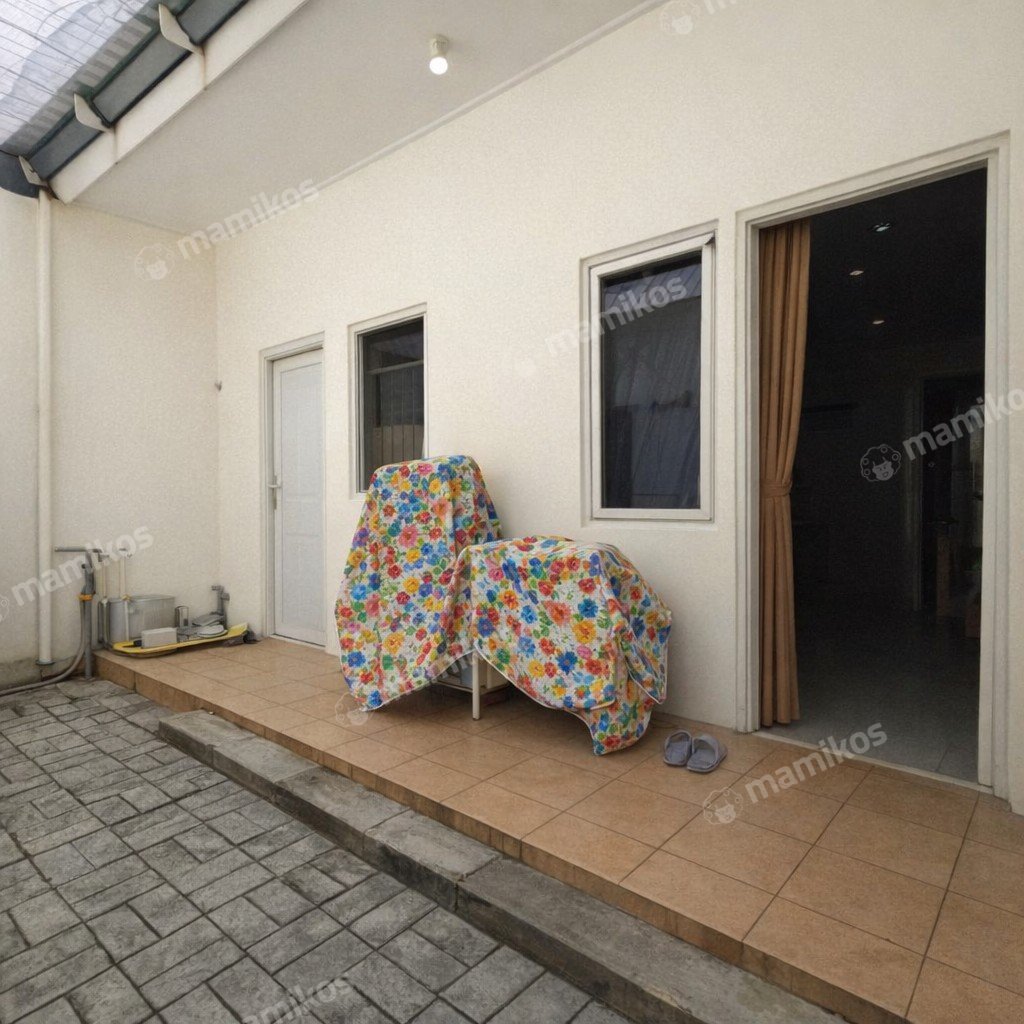 Rumah Sertifikat SHM 3 Kamar Tidur 3 Kamar Mandi Puri Mansion Jakarta Barat - Photo 3