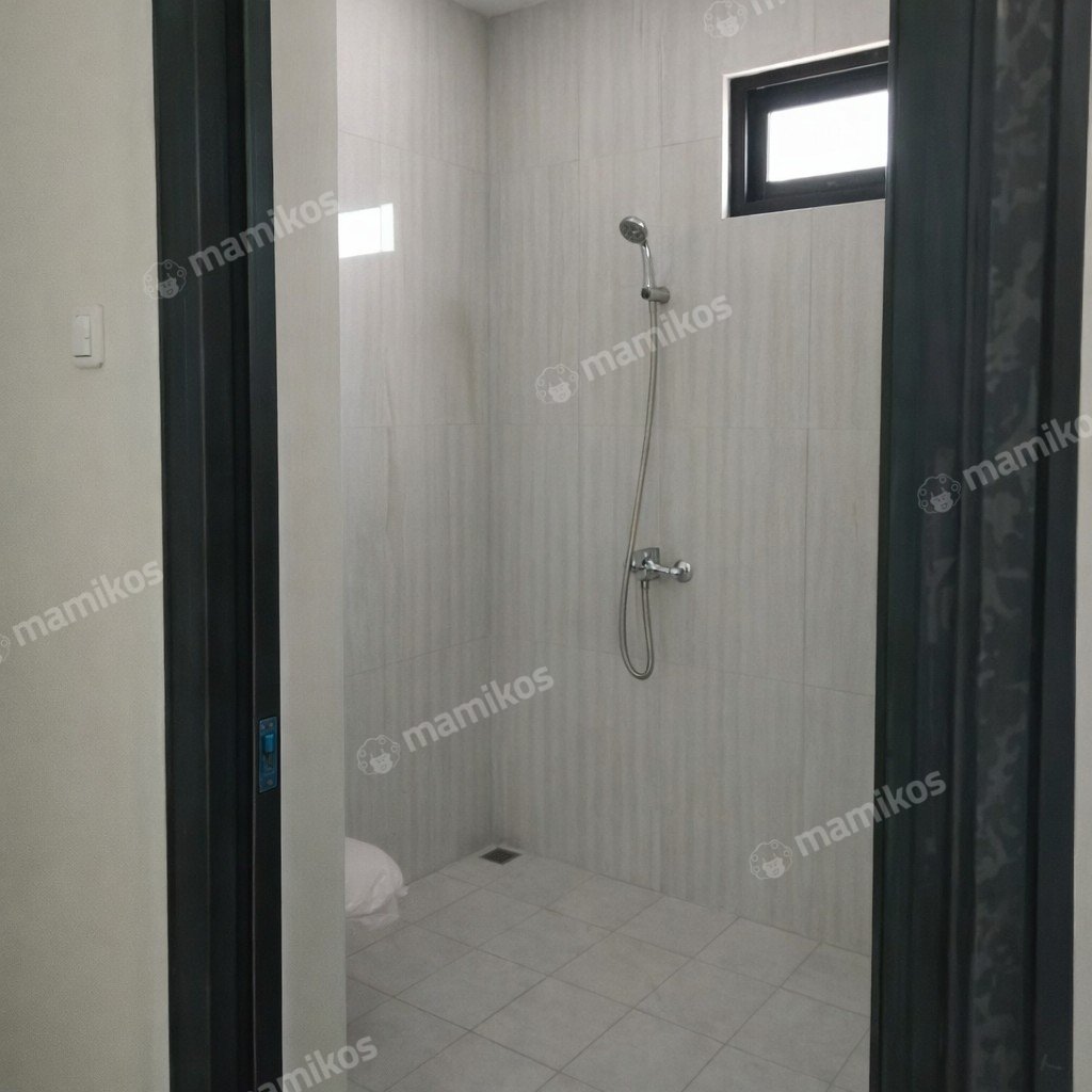 Rumah Sertifikat SHM 4 Kamar Tidur 3 Kamar Mandi Kota Wisata Jakarta Timur - Photo 3