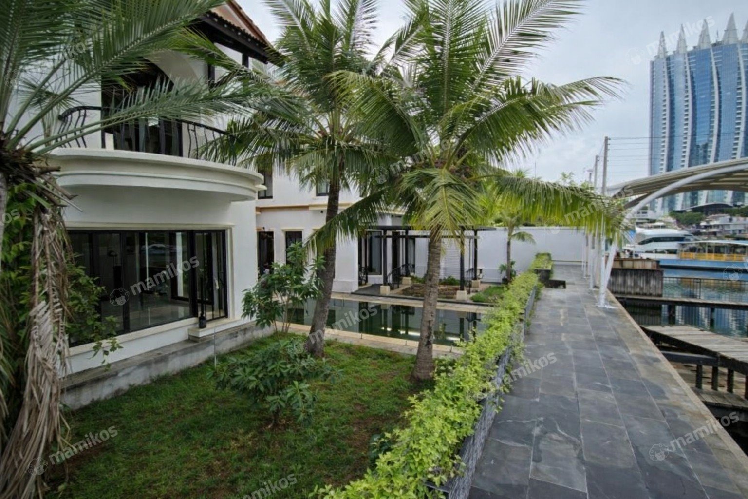 Rumah Sertifikat SHM 5 Kamar Tidur 5 Kamar Mandi Pantai Mutiara Jakarta Utara - Photo 2
